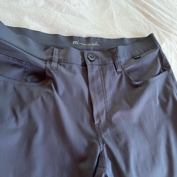Travis Mathew Open to Close Chino Pant size 35 - Picture 5 of 5